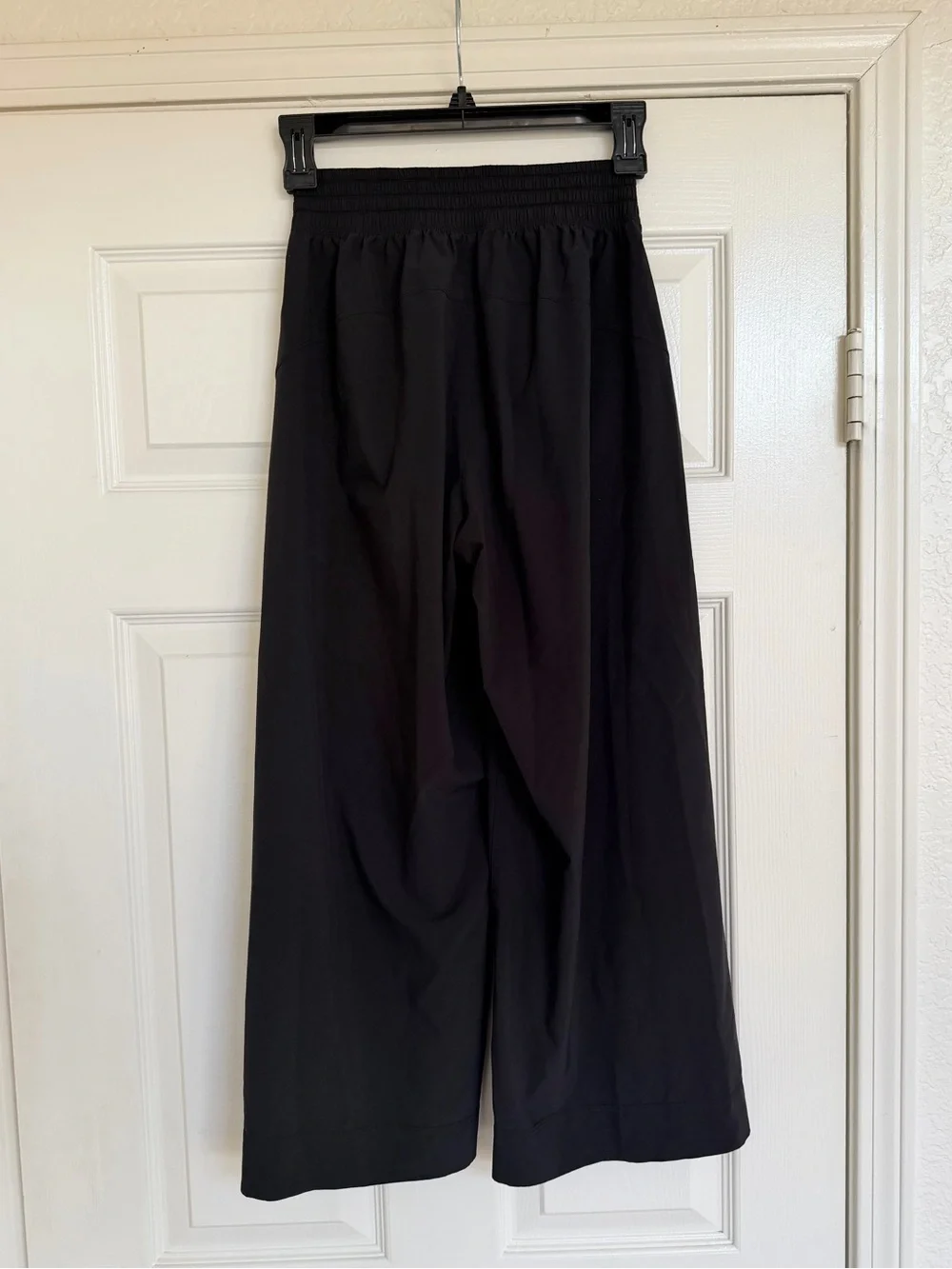 Lululemon Wanderer Wide Leg Travel Pant in Black Size 2
